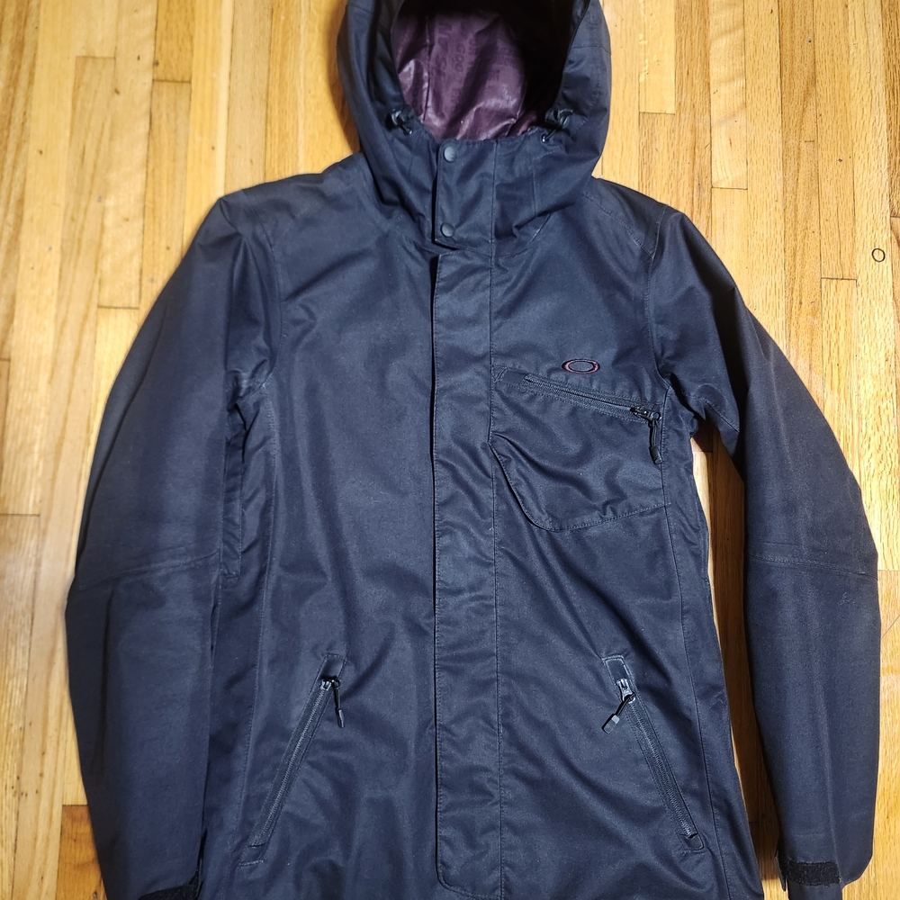 Oakley Black Ski Jacket with Hood